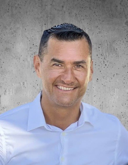 Oscar Jiménez-Solomon – Treasurer